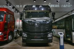 青岛解放 JH6重卡 460马力 6X4牵引车(后桥:457冲焊桥)