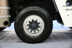 联合卡车U340 340马力 8X4 自卸车(短轴)(城建渣土车)