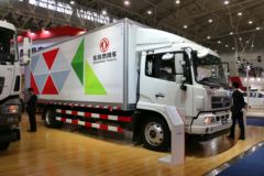 东风商用车 天锦中卡 180马力 4X2 7.5米厢式载货车(DFL5120XXYB2)