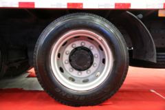 陕汽重卡 德龙X3000 270马力 6X2 9.55米厢式载货车(SX5200XXYXA)