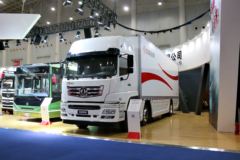东风特商 270马力 6X2 9.6米厢式载货车(EQ5208XXYL)