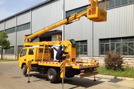 东风多利卡底盘&nbsp;高空作业车外观图片