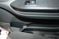 江淮帅铃 威司达W530中卡 190马力 4X2 6.75米栏板载货车(HFC1121P70K1E1V)