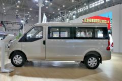 东风小康C37 2015款 精典型 117马力 1.5L面包车