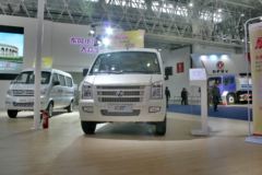 东风小康C37 2015款 精典型 117马力 1.5L面包车