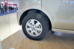 东风小康C37 2015款 精典型 117马力 1.5L面包车