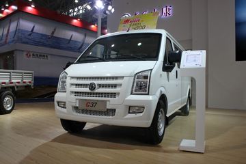 东风小康C37 2018款 精典版II 112马力 1.5L面包车