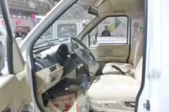 东风小康 C37 101马力 1.4L面包车