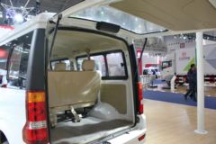 东风小康 C37 101马力 1.4L面包车