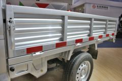 东风小康 C32 1.5L 117马力 汽油 2.3米双排栏板微卡(DXK1021NK9)