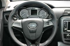 江淮T6 2015款 旗舰型 2.0L汽油 两驱 短轴双排皮卡