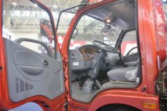 东风 凯普特C 156马力 4X2单排栏板轻卡(EQ1050S8BDC)