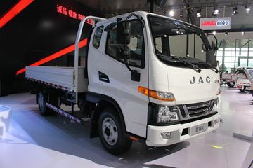江淮 骏铃E3 95马力 3.8米排半栏板轻卡(HFC1041P93K4C2)