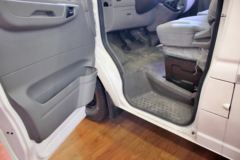 东风 御风 136马力 4X2 冷藏车