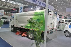 庆铃 68马力 4X2 纯电动扫路车(宇通牌)(YTZ5070TSLZZBEV)
