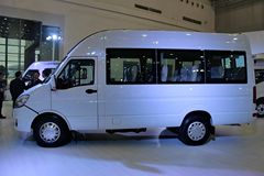 依维柯 Power Daliy 尊享版A42 146马力 客车
