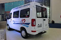依维柯 Power Daliy 尊享版A32 127马力 双排封闭厢式货车