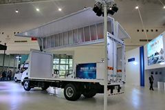 跃进 超越C500中卡 168马力 4X2 7.1米翼式载货车(NJ5161XXYZQDDWZ)