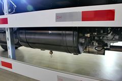 跃进 超越C500中卡 168马力 4X2 7.1米翼式载货车(NJ5161XXYZQDDWZ)
