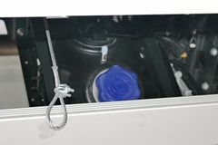 跃进 超越C500中卡 168马力 4X2 7.1米翼式载货车(NJ5161XXYZQDDWZ)