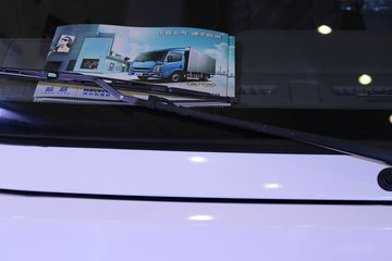Ծ�� ��ԽC300 125���� 4X2 ��س�ͼƬ