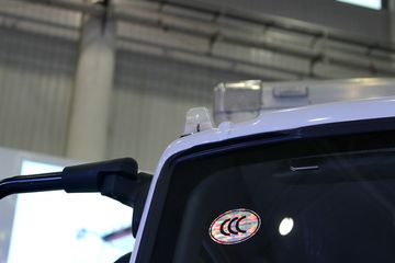 Ծ�� ��ԽC300 125���� 4X2 ��س�ͼƬ