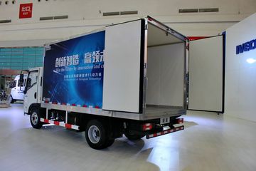 Ծ�� ��ԽC300 125���� 4X2 ��س�ͼƬ
