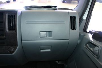 Ծ�� ��ԽC300 125���� 4X2 ��س�ͼƬ