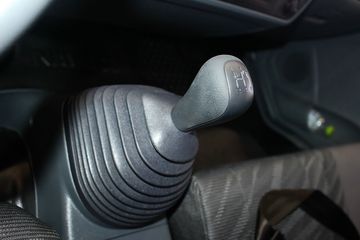 Ծ�� ��ԽC300 125���� 4X2 ��س�ͼƬ