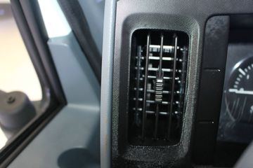 Ծ�� ��ԽC300 125���� 4X2 ��س�ͼƬ