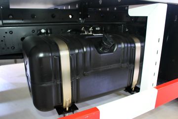 Ծ�� ��ԽC300 125���� 4X2 ��س�ͼƬ