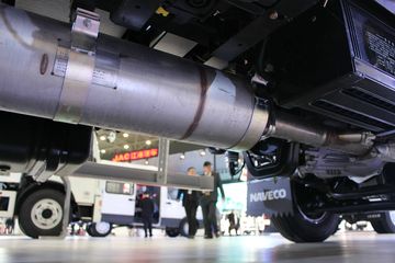 Ծ�� ��ԽC300 125���� 4X2 ��س�ͼƬ