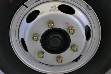 Ծ�� ��ԽC300 125���� 4X2 ��س�ͼƬ