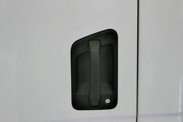 Ծ�� ��ԽC300 125���� 4X2 ��س�ͼƬ