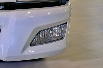 Ծ�� ��ԽC300 125���� 4X2 ��س�ͼƬ