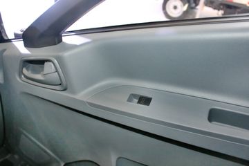 Ծ�� ��ԽC300 125���� 4X2 ��س�ͼƬ