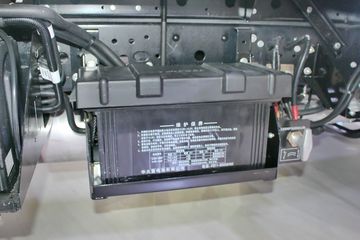 Ծ�� ��ԽC300 125���� 4X2 ��س�ͼƬ