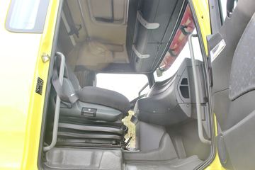 �й����� �ǵ¿�SITRAK C7H�ؿ� 440���� 4X2ǣ����(ȫ����)ͼƬ