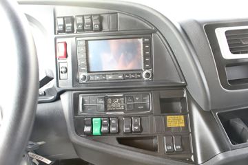 �й����� �ǵ¿�SITRAK C7H�ؿ� 440���� 4X2ǣ����(ȫ����)ͼƬ