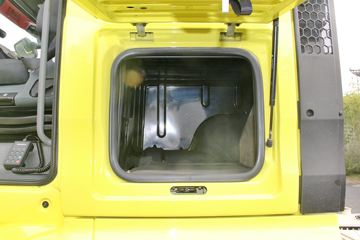 �й����� �ǵ¿�SITRAK C7H�ؿ� 440���� 4X2ǣ����(ȫ����)ͼƬ