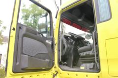 中国重汽 汕德卡SITRAK C7H重卡 440马力 4X2牵引车(ZZ4186V361HD1K)(全气囊)