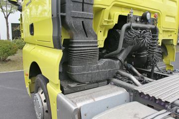 �й����� �ǵ¿�SITRAK C7H�ؿ� 440���� 4X2ǣ����(ȫ����)ͼƬ