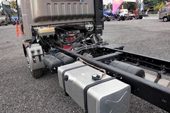 中国重汽HOWO 统帅 154马力 3800轴距单排轻卡底盘(ZZ1107G381CD1)