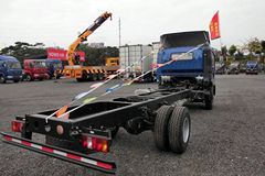 中国重汽HOWO 统帅 154马力 4500轴距载货车底盘(ZZ1127G451CD1)