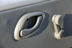 长安跨越 新豹二代 1.2L 83马力 2.6米双排栏板微卡(SC1031AAS41)