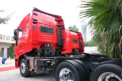上汽红岩 杰狮C100重卡 畅途版 480马力 6X4牵引车(速比:4.875) 上汽红岩 杰狮C100重卡 畅途版 480马力 6X4牵引车(速比:4.875)