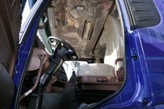 中国重汽 斯太尔M5G重卡 310马力 8X4载货车底盘(ZZ1313N466GD1)