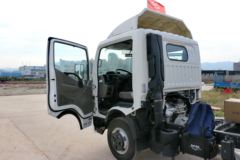 东风 凯普特N300 130马力 3350轴距 4.13米单排轻卡底盘(EQ1040SJ9BDD) 东风 凯普特N300 130马力 3350轴距 4.13米单排轻卡底盘(EQ1040SJ9BDD)