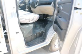 新豹&nbsp;载货车驾驶室                                               图片