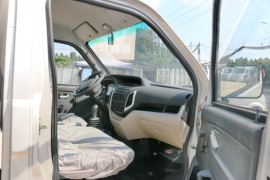 新豹&nbsp;载货车驾驶室                                               图片